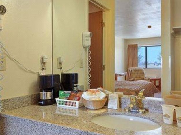 Photo of Livingroom in Willcox