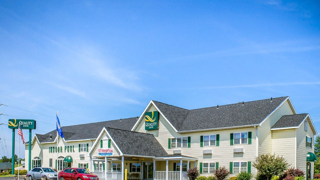 Photo of Buildings in Mauston