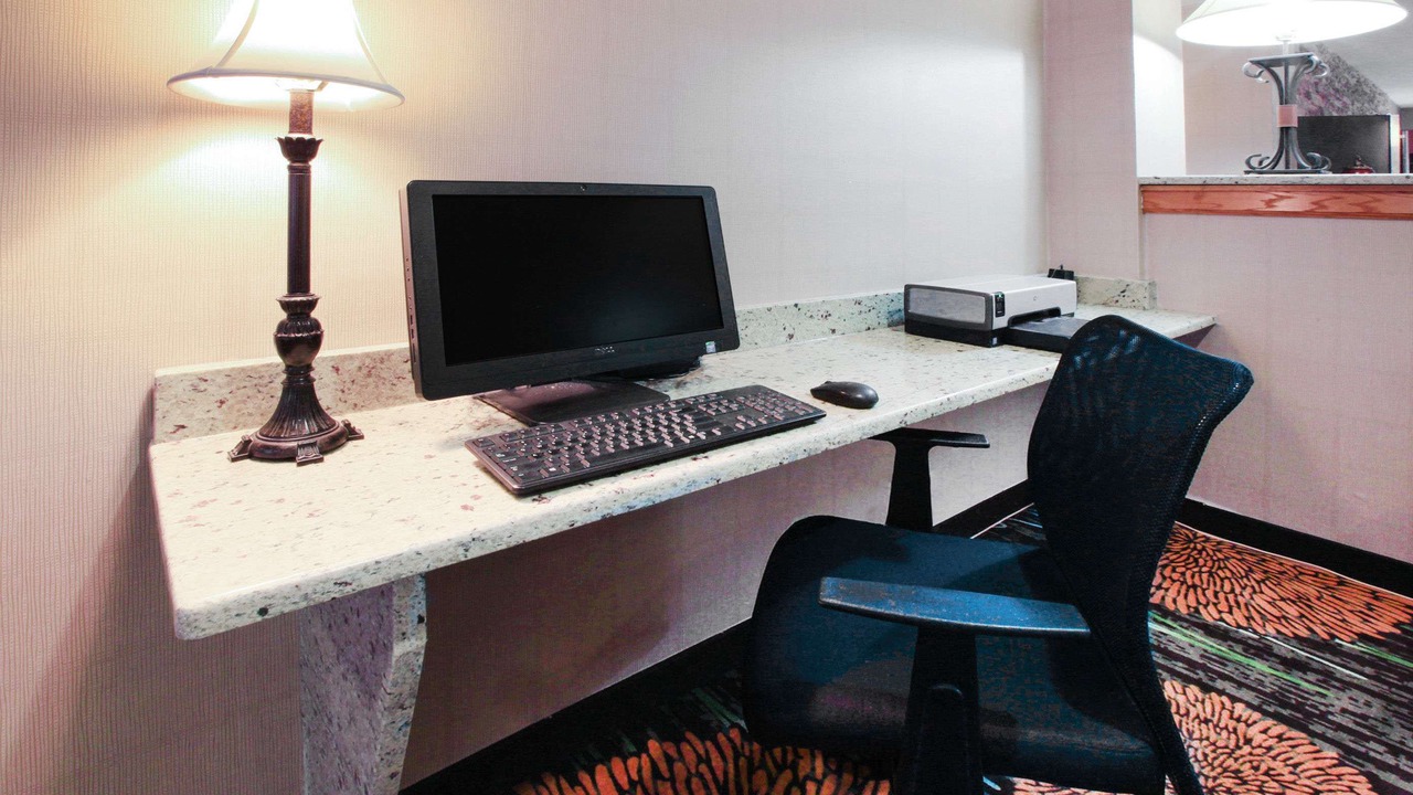 Photo of Livingroom in Auburn