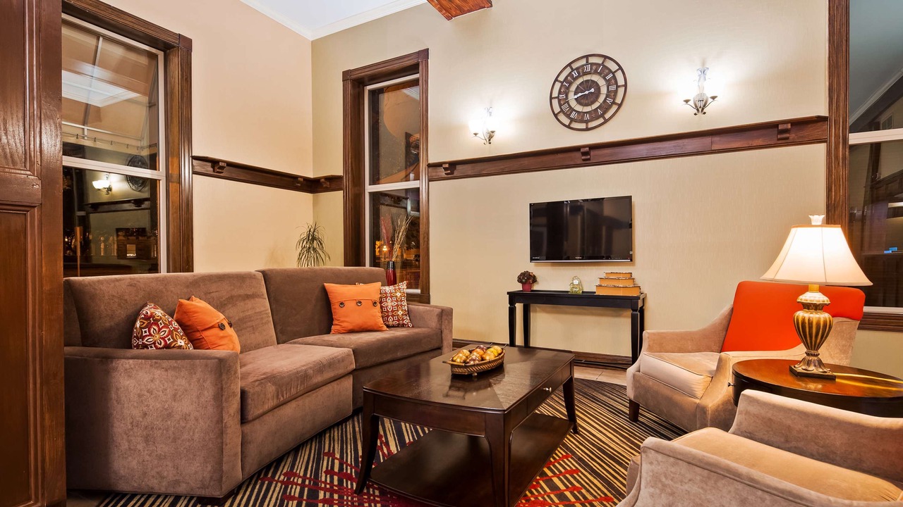 Photo of Livingroom in Warren
