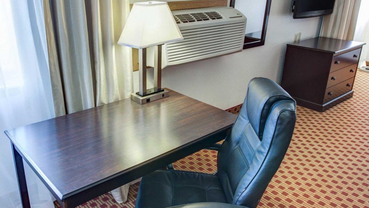 Photo of Livingroom in Greeley