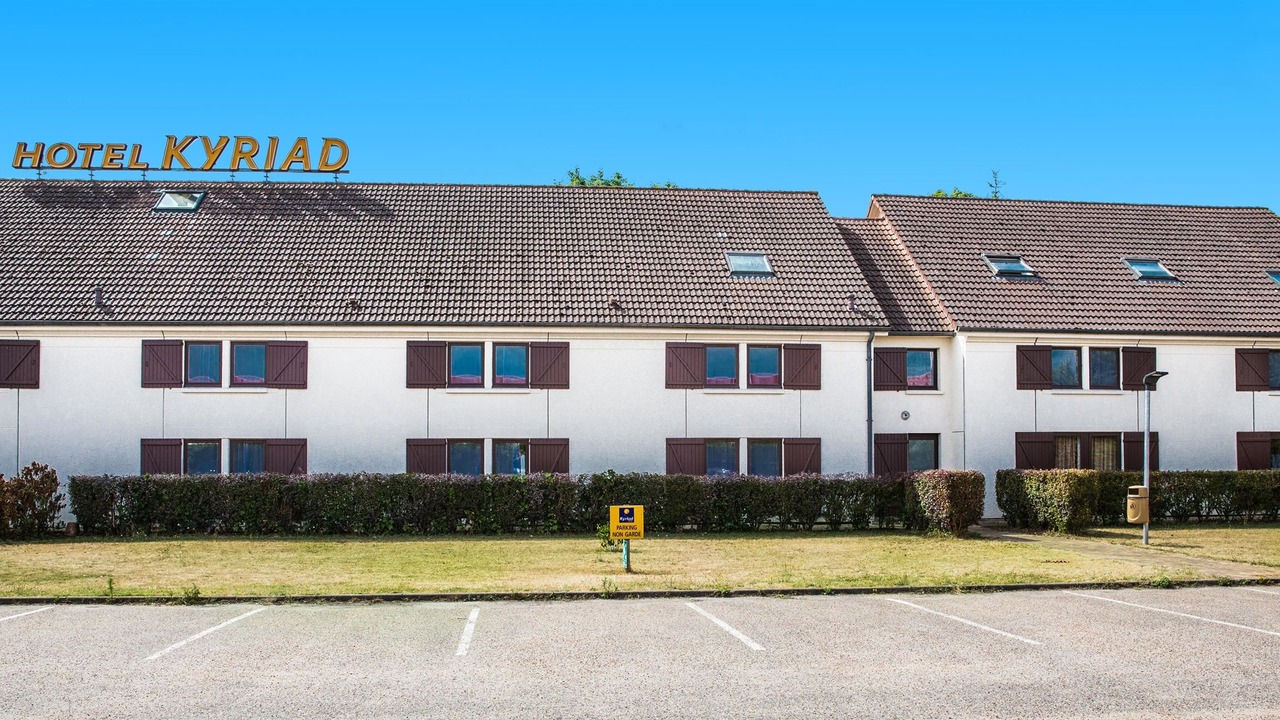 Photo of Buildings in Amilly