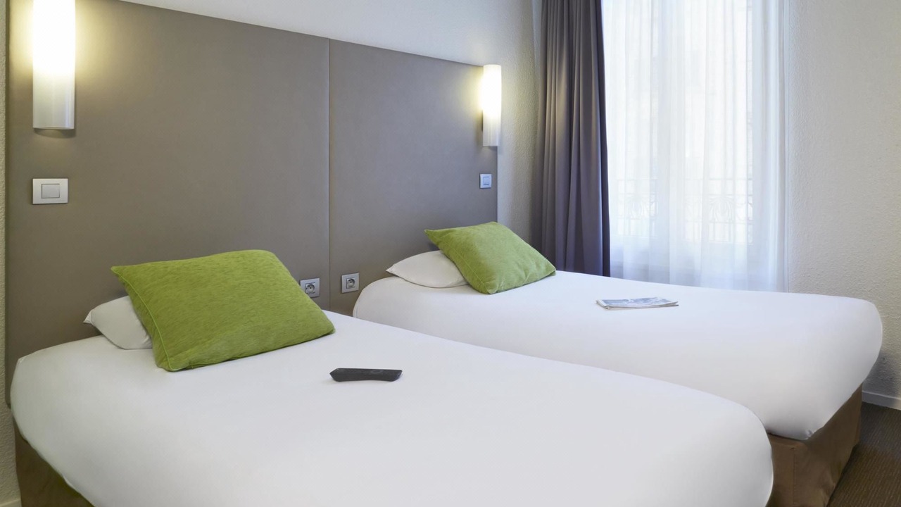 Photo of Bedroom in Levallois-Perret