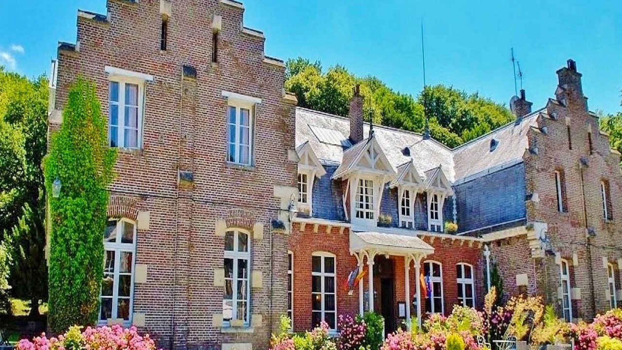 Photo of Buildings in Eu