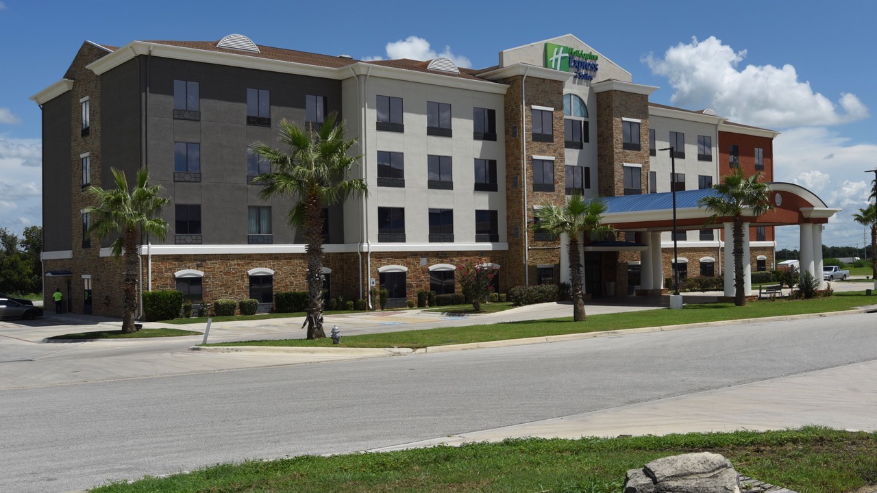 Photo of Buildings in Seguin