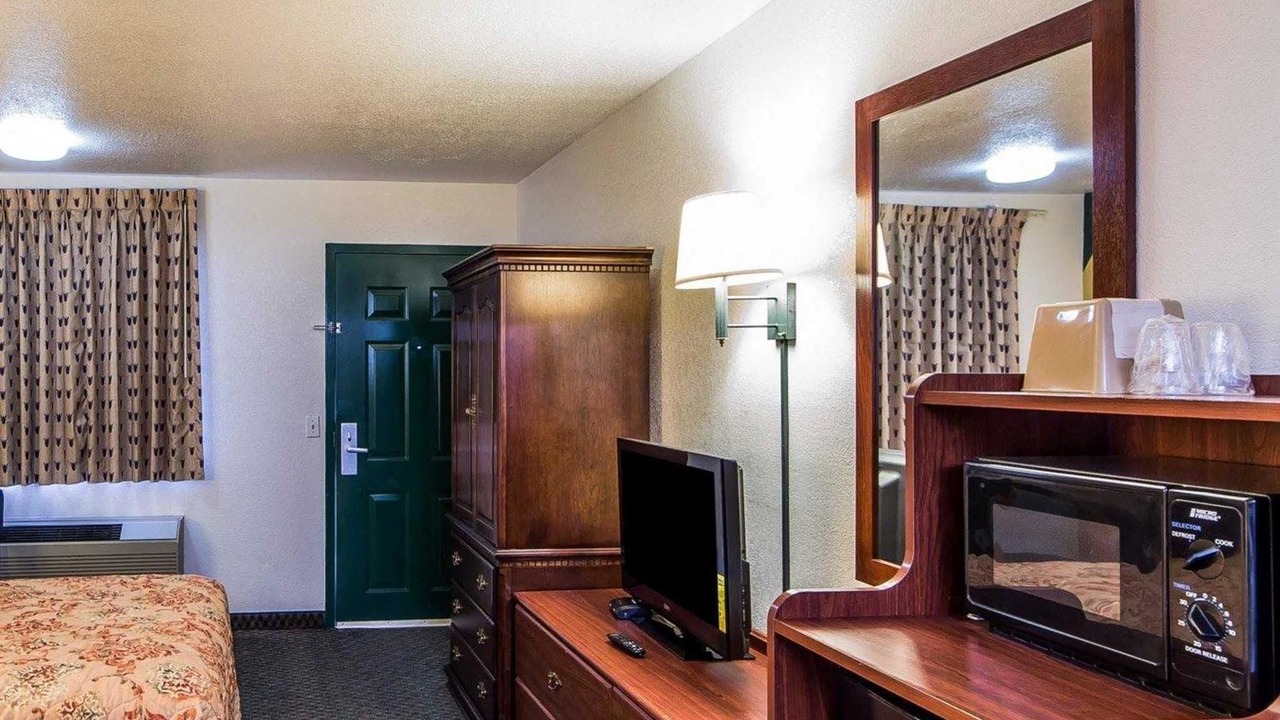 Photo of Livingroom in Bartlesville