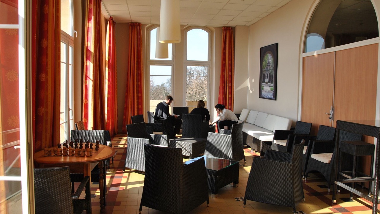 Photo of Livingroom in Francheville Le Bas