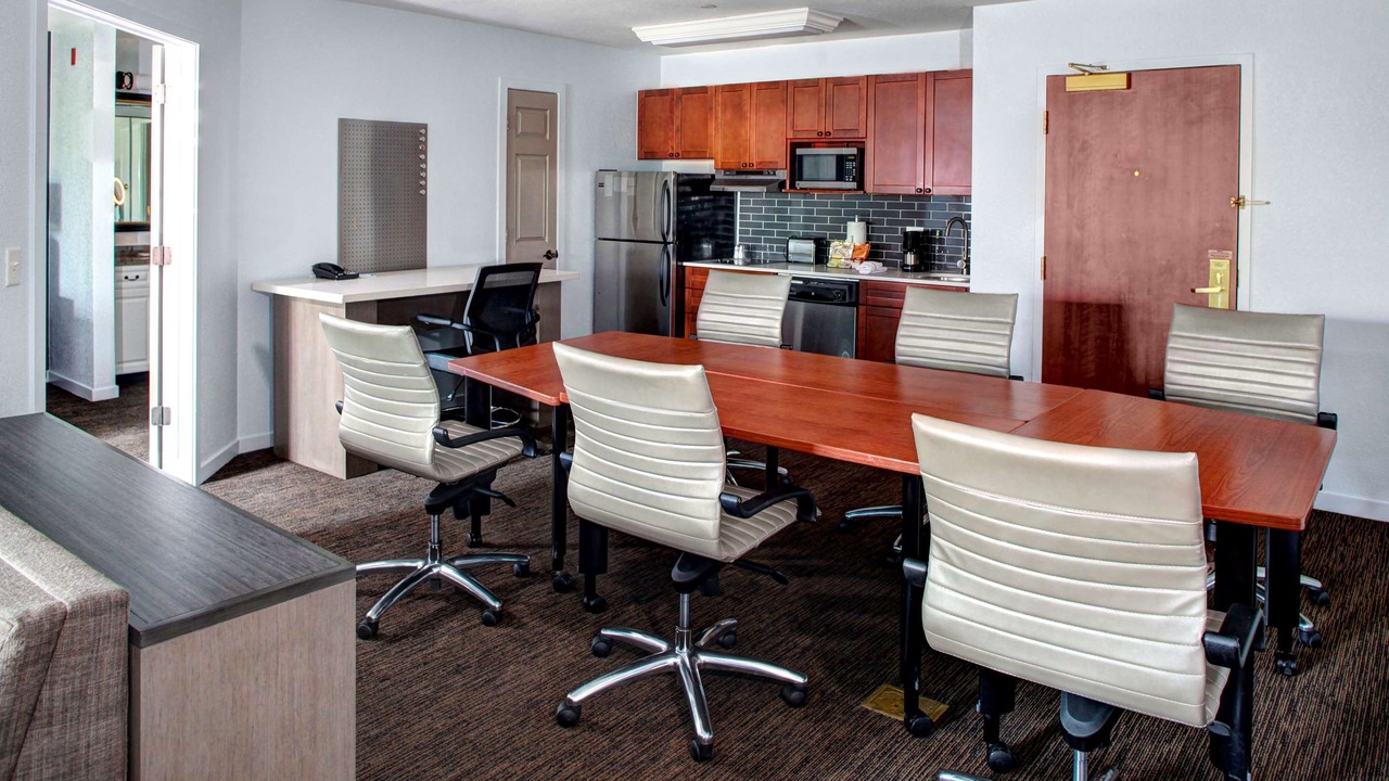 Photo of Livingroom in Parsippany