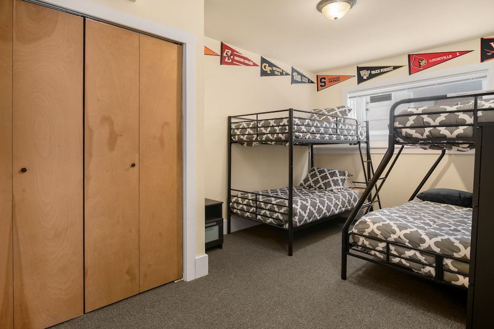 Photo of Bedroom in Madrona