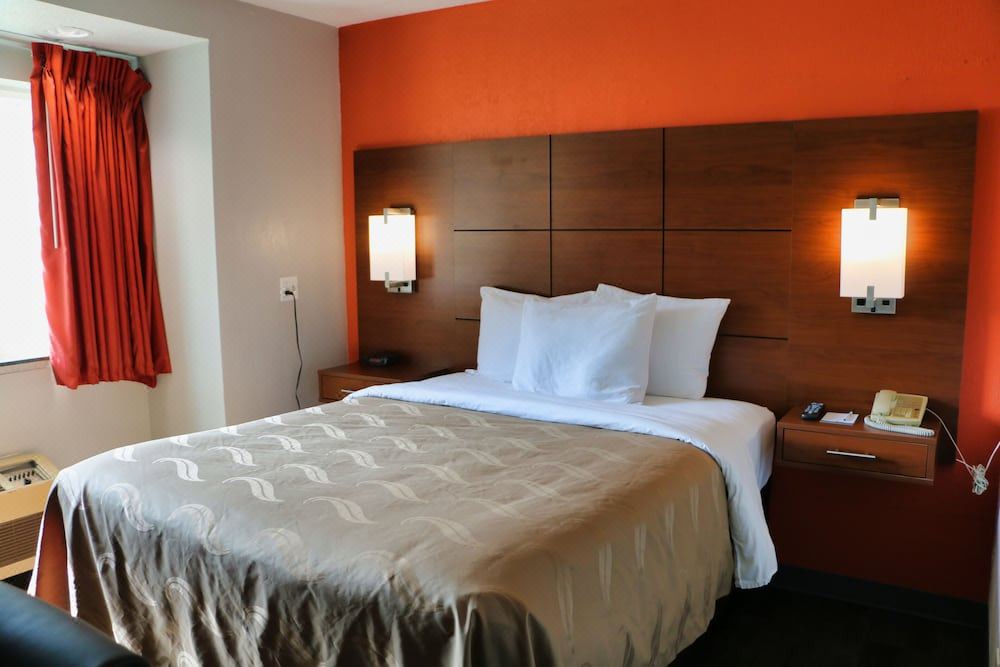 Photo of Bedroom in Calcium