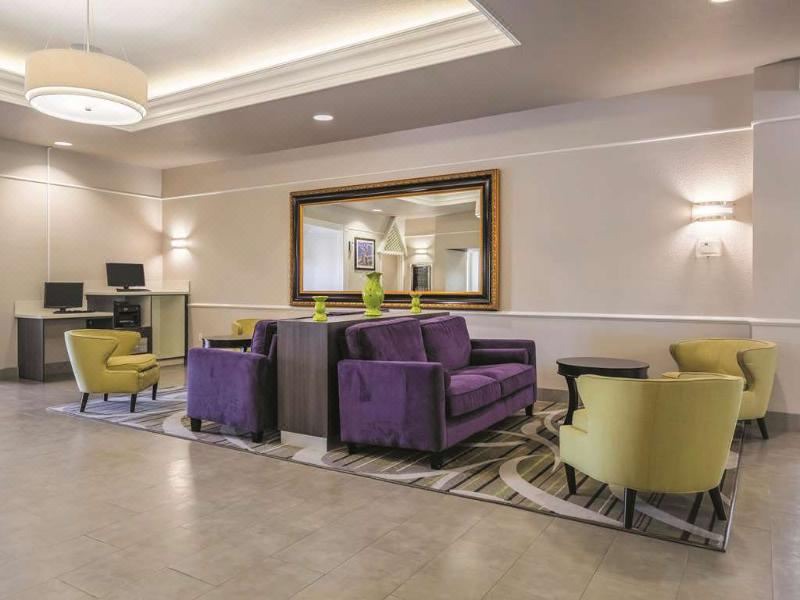 Photo of Livingroom in Tomball