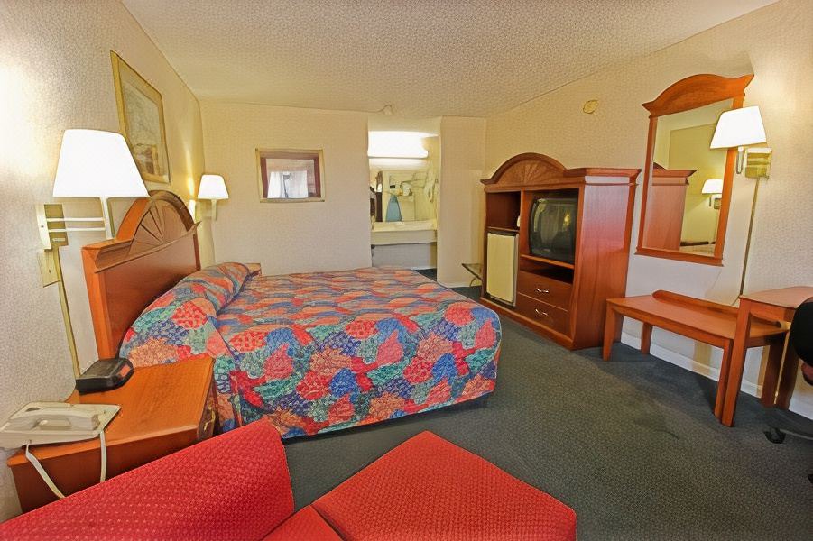 Photo of Bedroom in Grove City