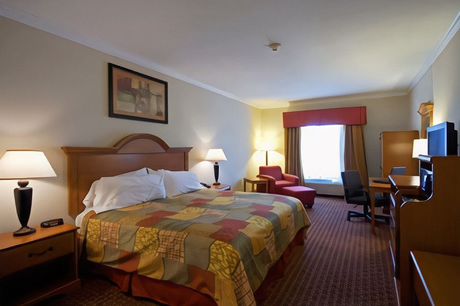 Photo of Bedroom in Eufaula