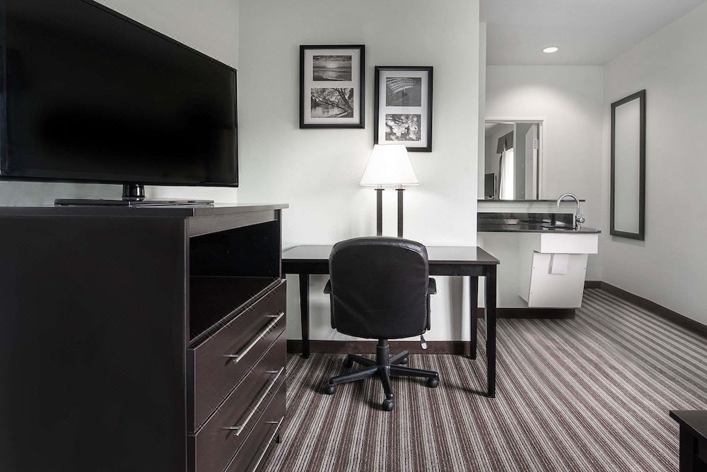 Photo of Livingroom in Northwest Dallas