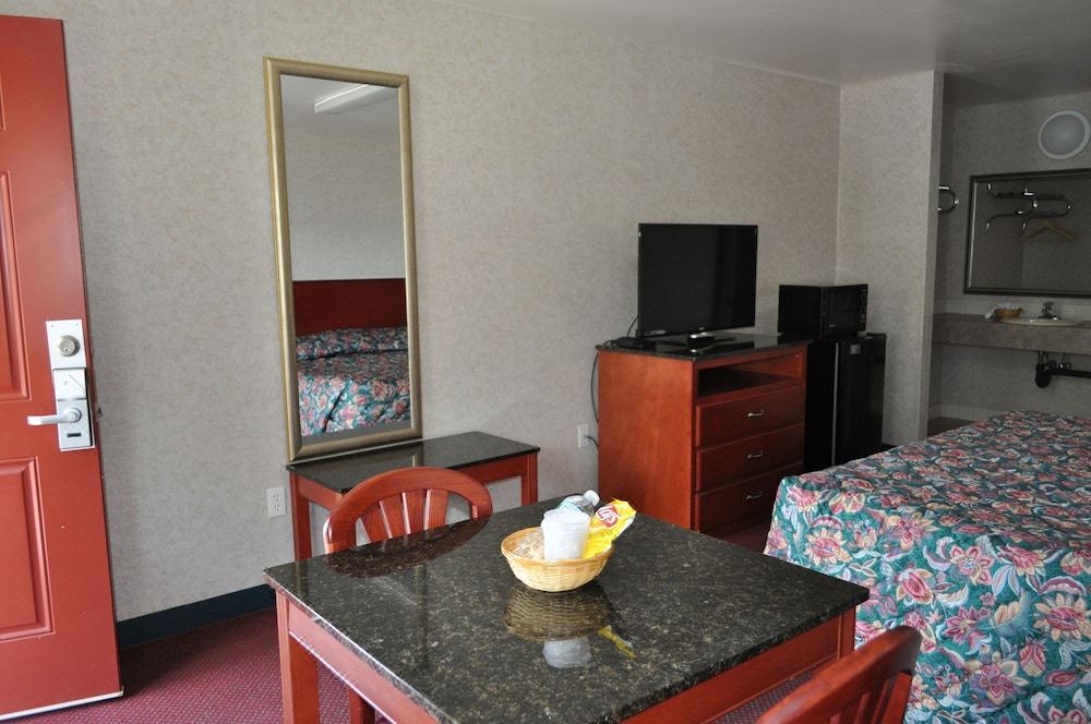 Photo of Others in Pomona