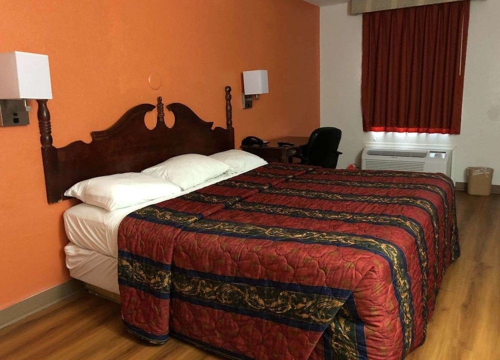 Photo of Bedroom in Rolla