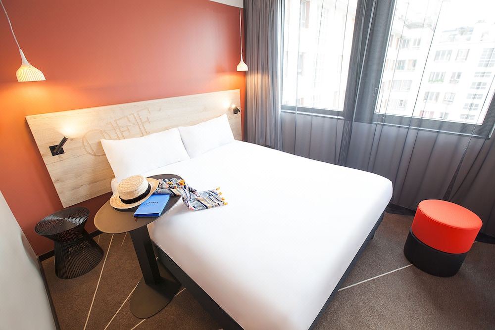 Photo of Bedroom in Republique–Point-du-Jour