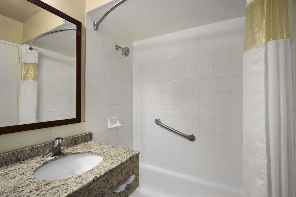 Photo of Bathroom in Richmond Hill