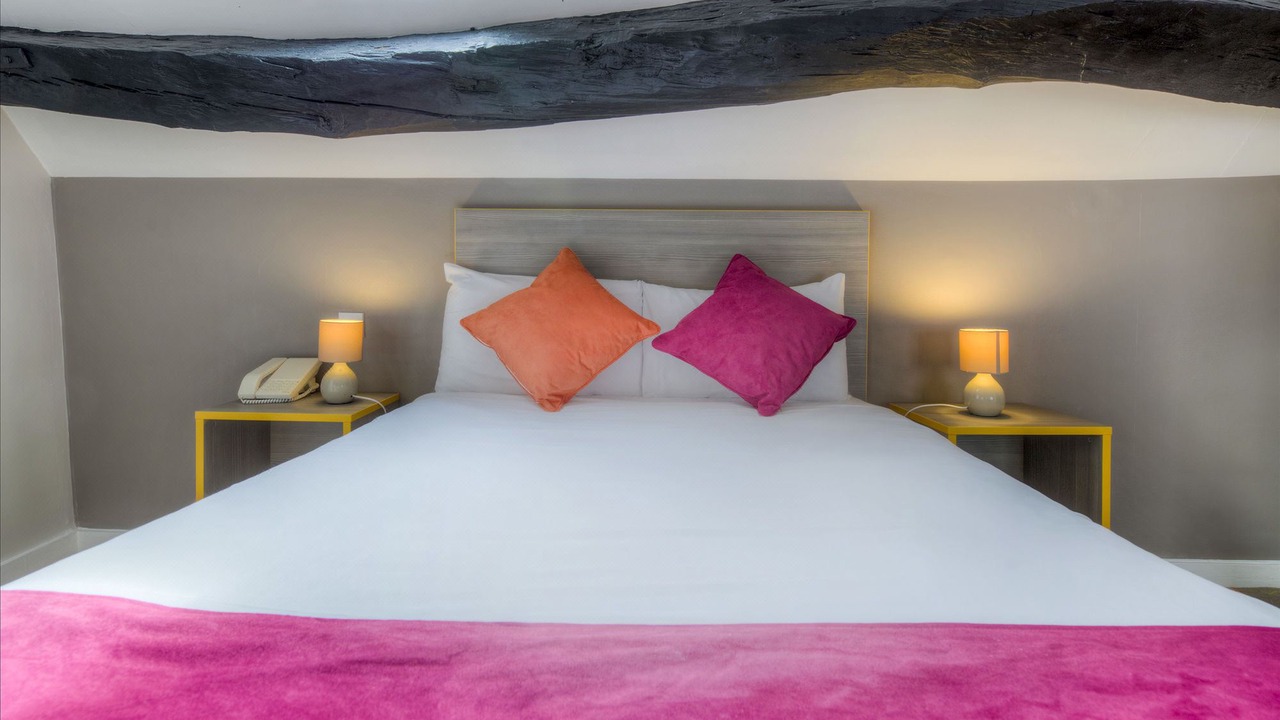 Photo of Bedroom in Reading City Centre