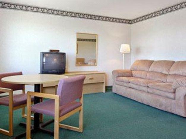 Photo of Livingroom in Lexington