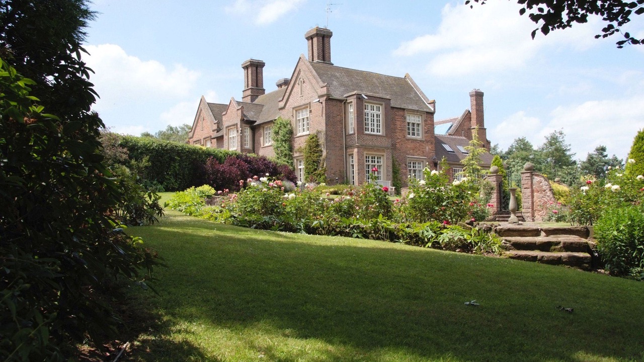 Photo of Buildings in Stourbridge