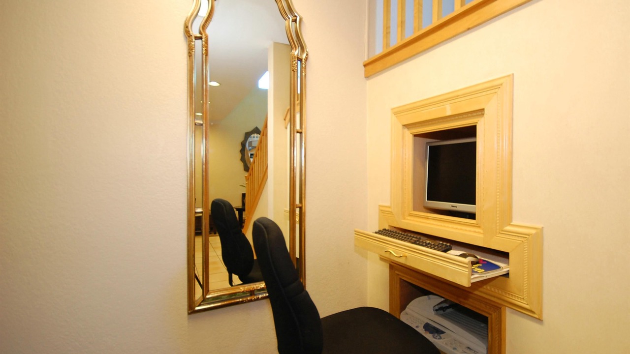 Photo of Livingroom in Snail