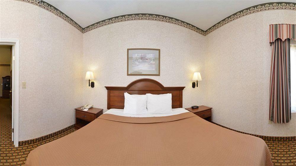Photo of Bedroom in Perry