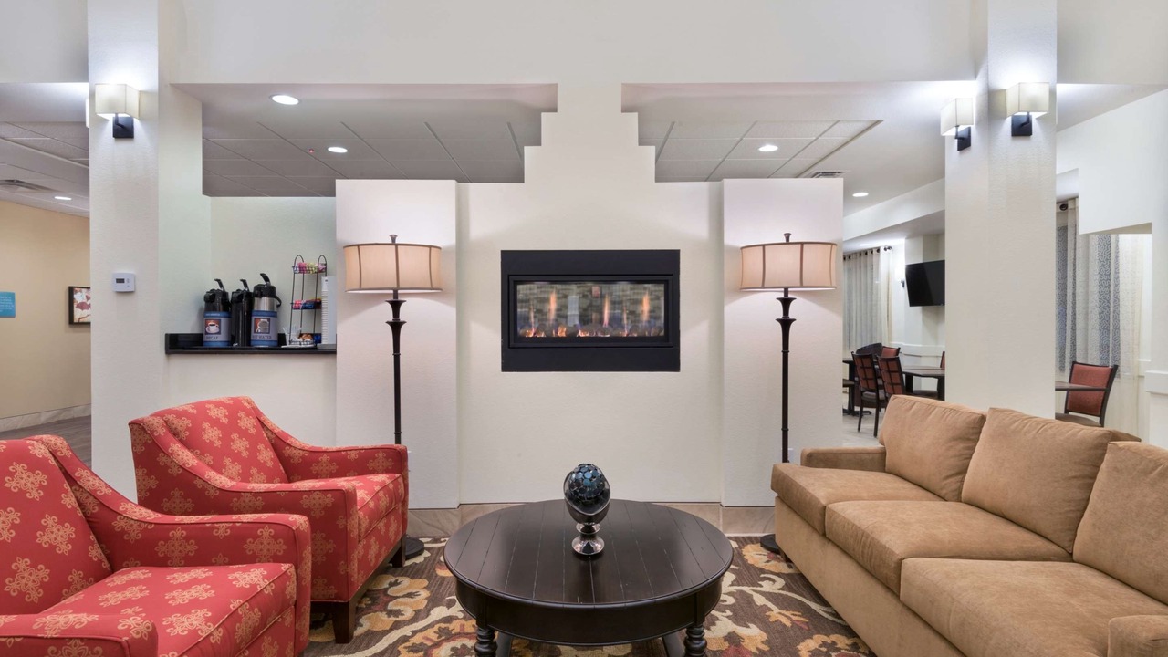 Photo of Livingroom in Hudson