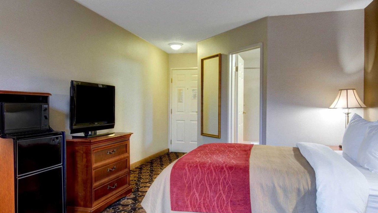 Photo of Bedroom in Foxboro