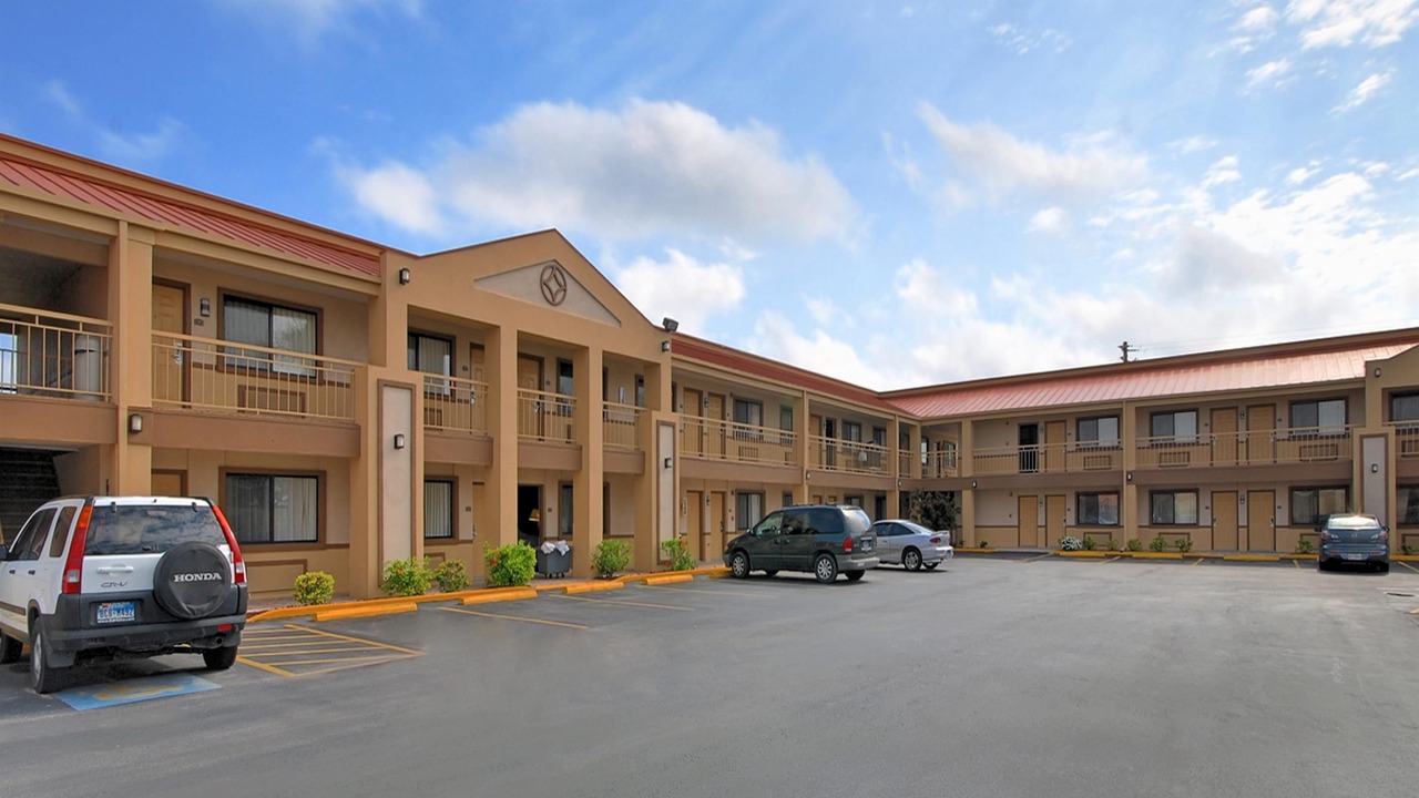 Photo of Buildings in Kingsville