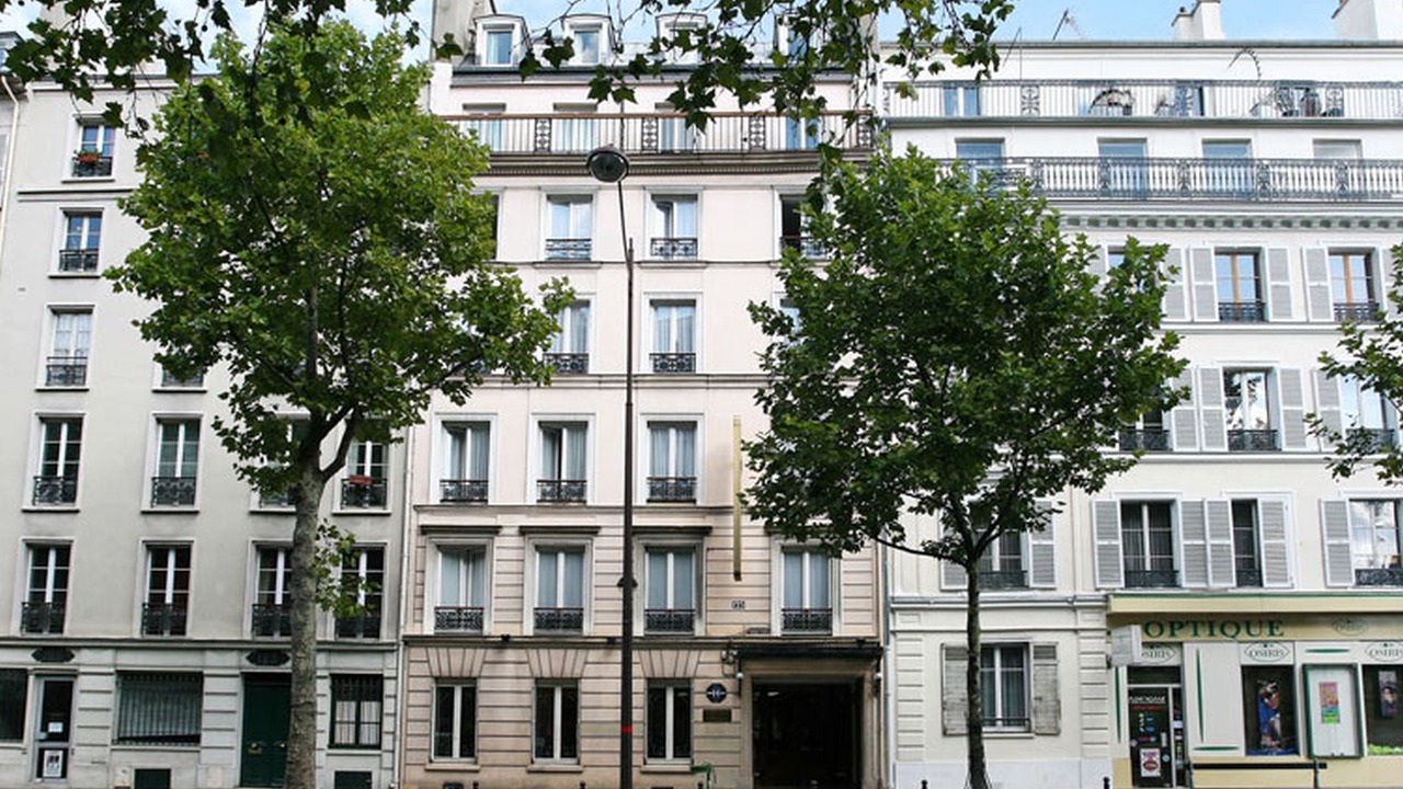 Photo of Buildings in Val-de-Grace