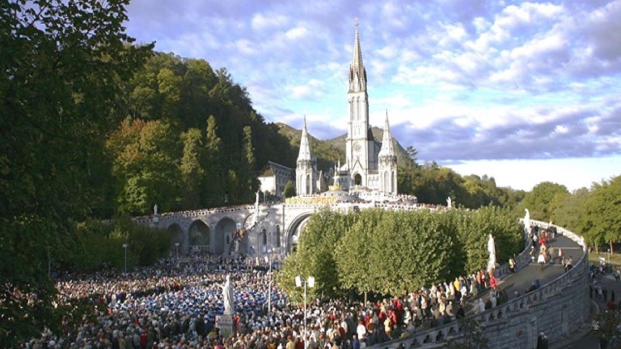 Photo of Others in Lourdes