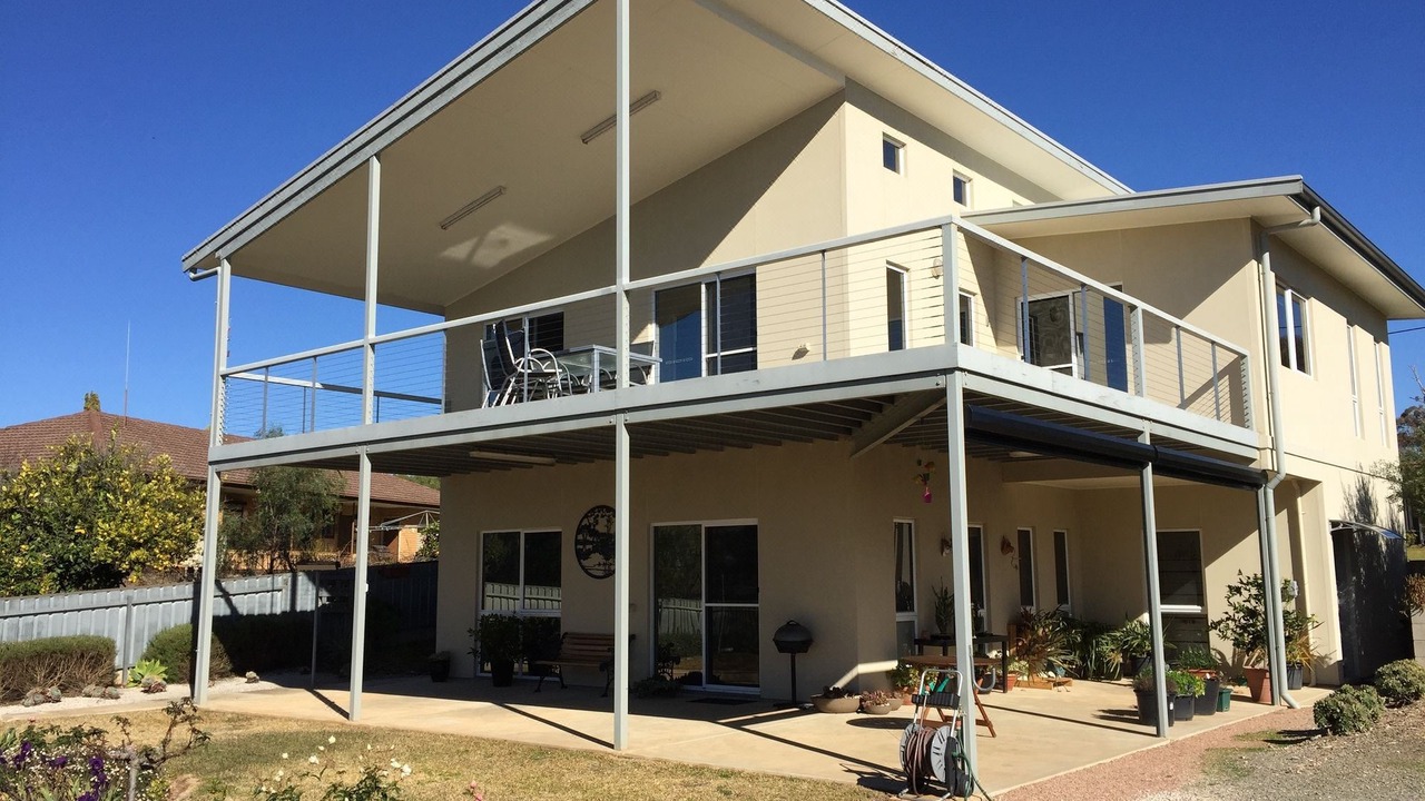 Photo of Buildings in Upper Wakefield