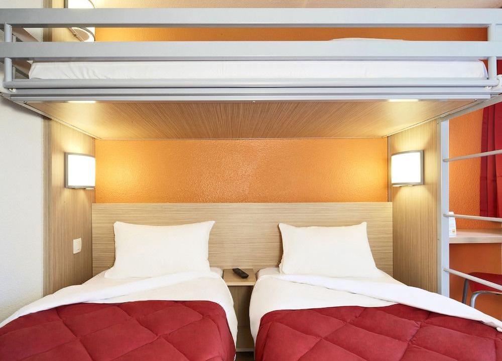 Photo of Bedroom in Charleville-Mezieres