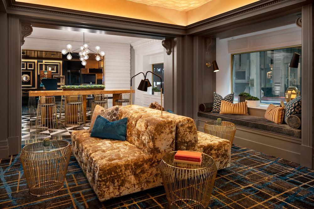 Photo of Livingroom in Downtown San Francisco