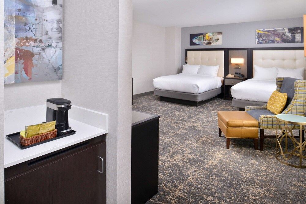 Photo of Others in Utica