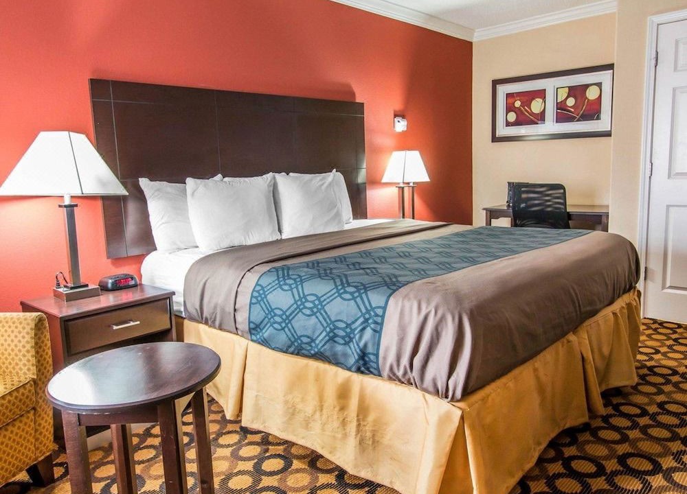 Photo of Bedroom in Richmond Hill