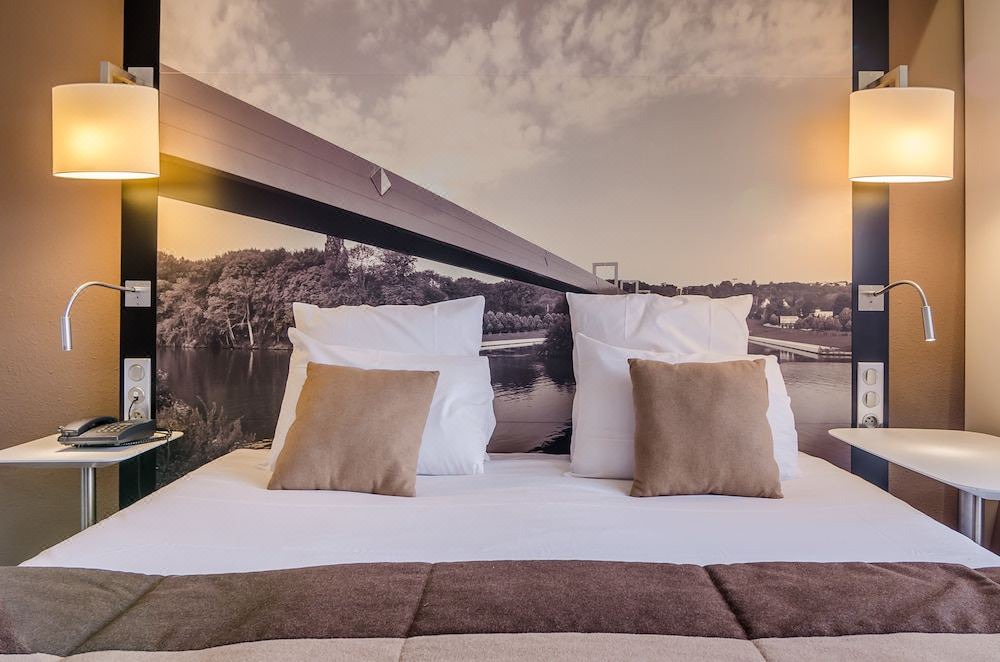 Photo of Bedroom in Cergy