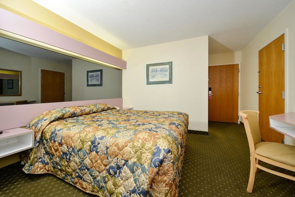 Photo of Bedroom in East Syracuse