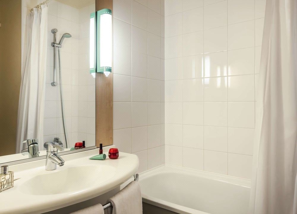 Photo of Bathroom in Saran