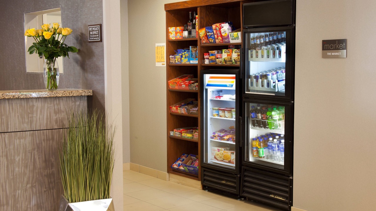 Photo of Livingroom in Cal Young