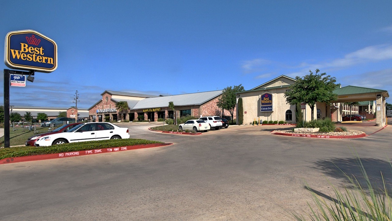Photo of Buildings in Cedar Park