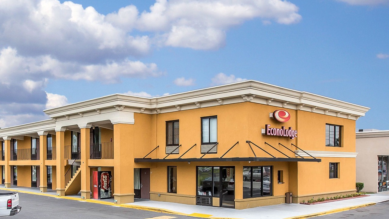 Photo of Buildings in Savannah