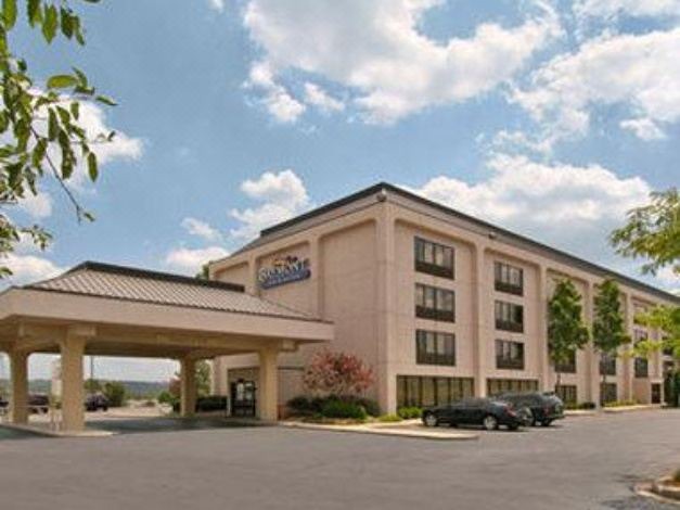 Photo of Buildings in Sharonville