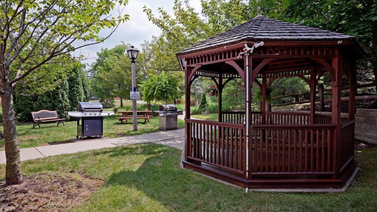 Photo of Buildings in Horsham