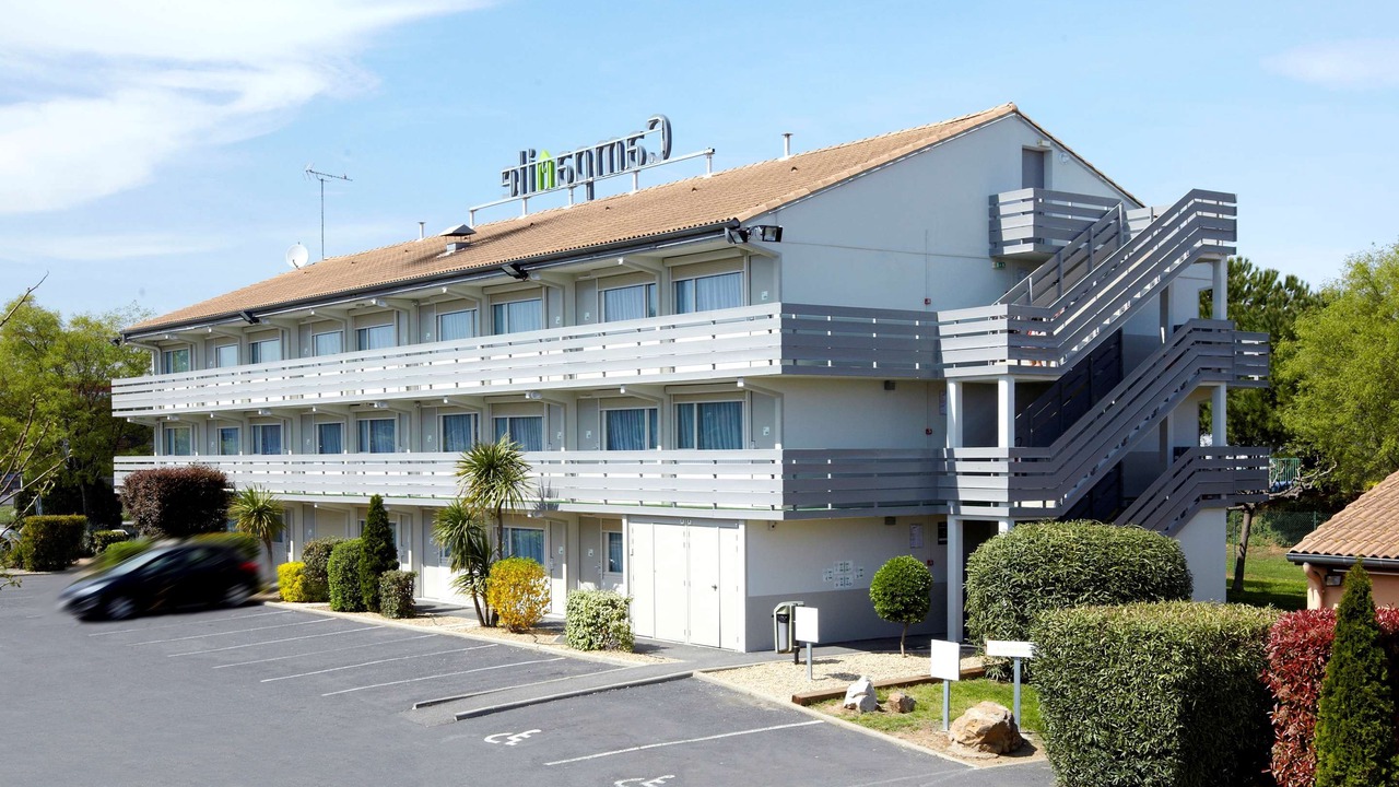 Photo of Buildings in Mondeville