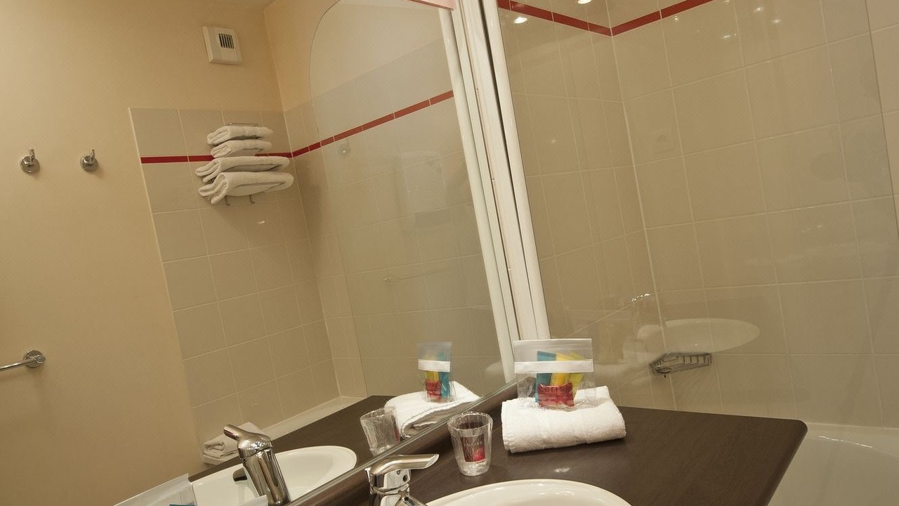 Photo of Bathroom in Chatou