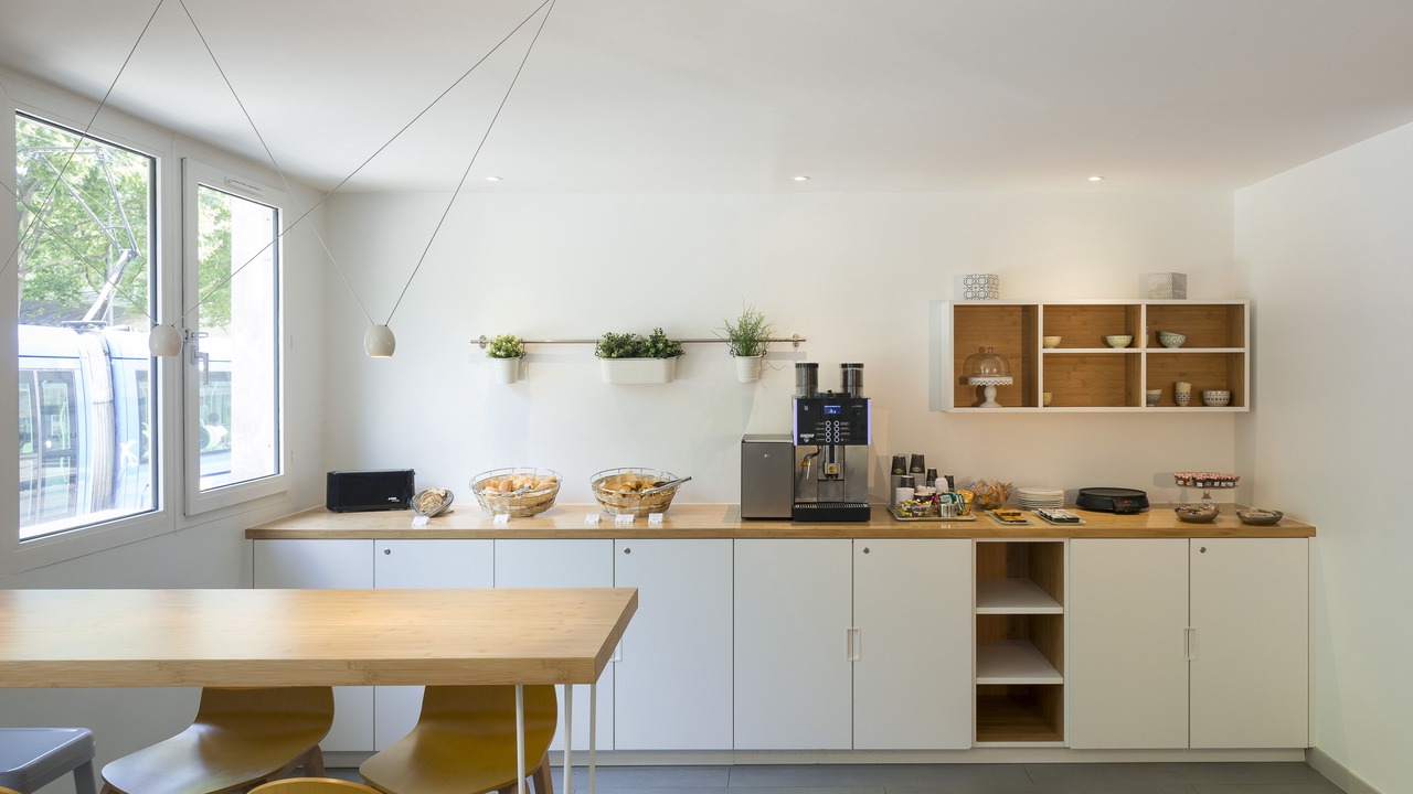 Photo of Others in Antigone