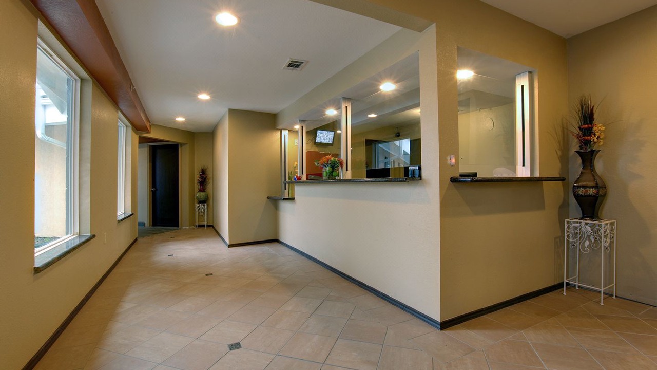 Photo of Livingroom in Caldwell