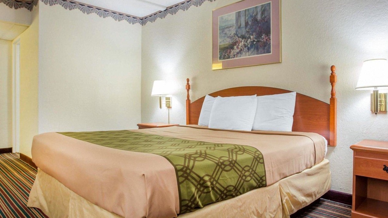 Photo of Bedroom in Tucker